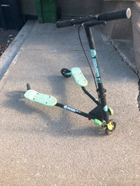 $65 for filker a1 kid’s scooter, brake works good