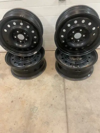 4 16” Nissan steel wheels, 5x114.3 bolt pattern , 3 have sensors. This bolt pattern fits many vehicl...