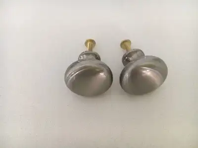 Cabinet knobs - Satin Nickel - 6 in total w/screws, View more