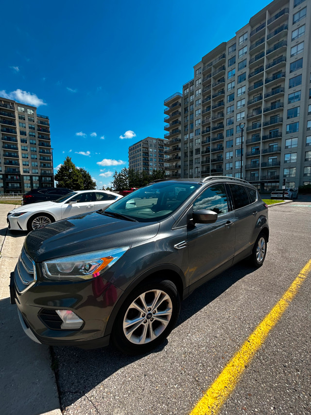 2017 FORD ESCAPE (plus 2 sets of tires)- SELLING AS IS* in Cars & Trucks in London - Image 2