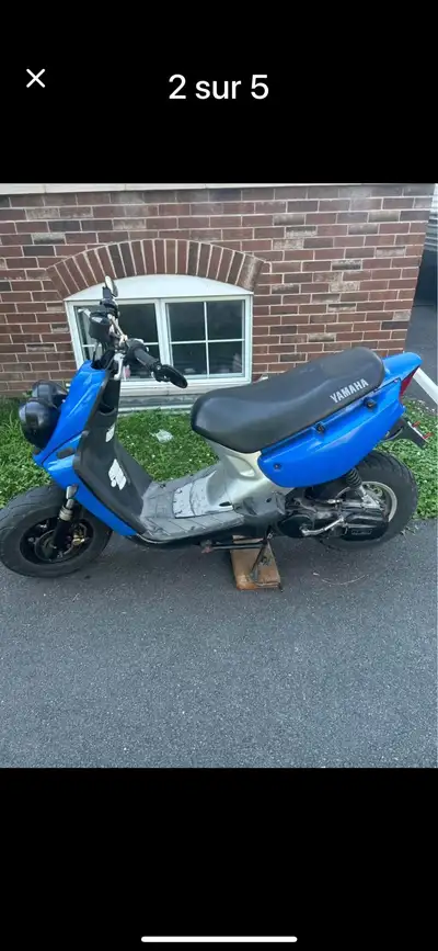 beau scooter bws 49cc modifié à 70cc roulé à 90km bcp de réparation de faite dessus rougemont