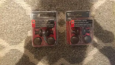 10$ Neuf lot 12 poignées noir (2 paquet de 6 poignées) J5R 4R5 , View more