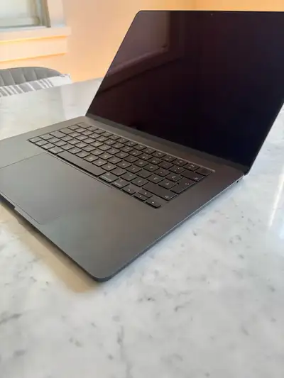 MacBook Air 2024 15 pouces, View more