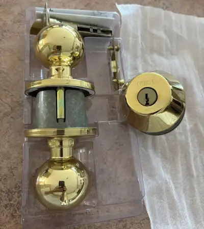 Poignée de porte avec verrouillage / Door handle with lock, View more