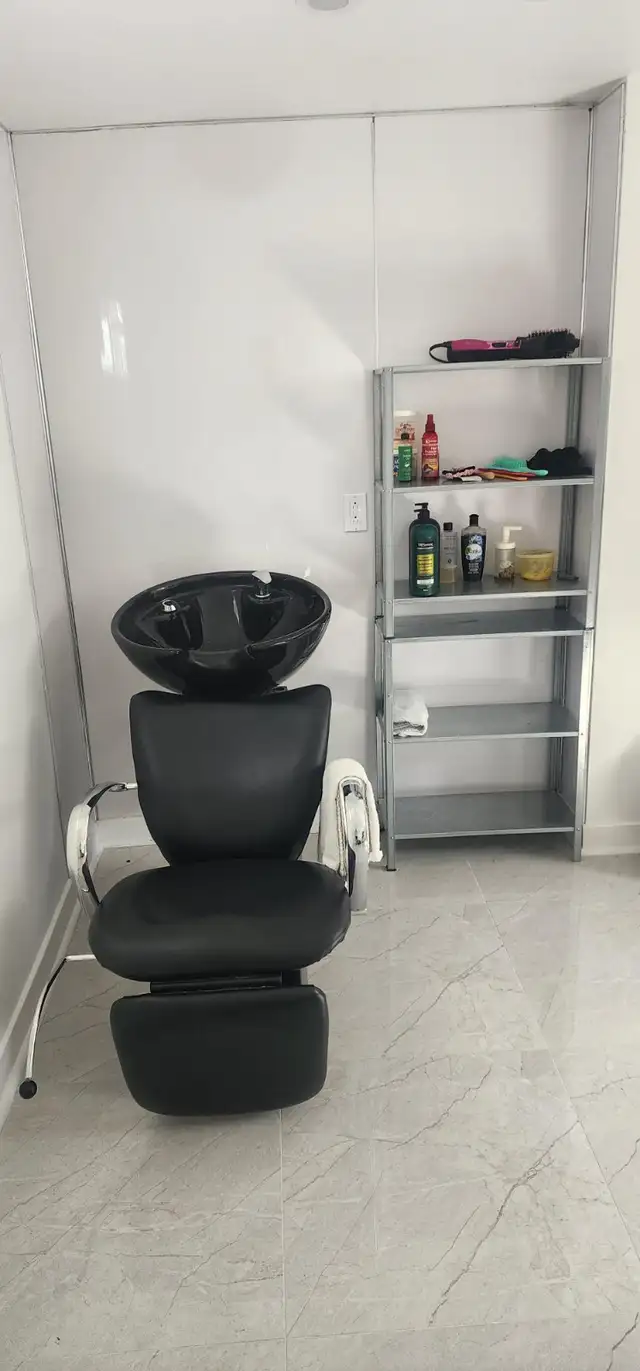 Hair Unbraiding & Washing — Rivière-des-Prairies, Montréal