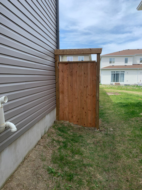 Wood Fencing installation & repair in Fence, Deck, Railing & Siding in Saskatoon - Image 3
