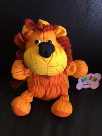 VINTAGE 1986 Pufflets Applause Lion Stuffed Animal w/tag