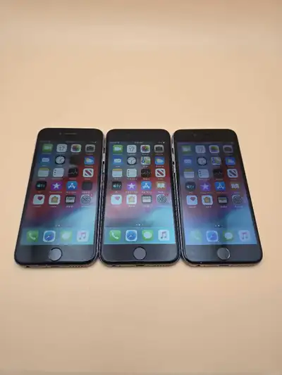 Fully functional Apple iPhone 6 16GB in good condition. A perfect starter phone for a child, a relia...