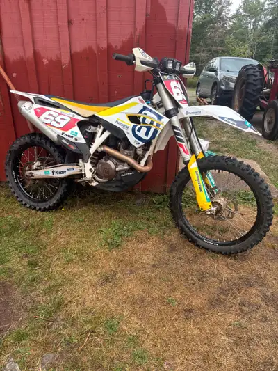 Selling my 2015 FC450 runs great, LOTS of power, I only used it to rip around the dirt roads, messag...