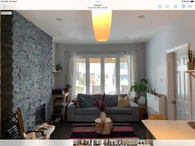 Large 1 bedroom apartment located on Crawford St.. 5 minutes walk to Christie and Ossington subway s...