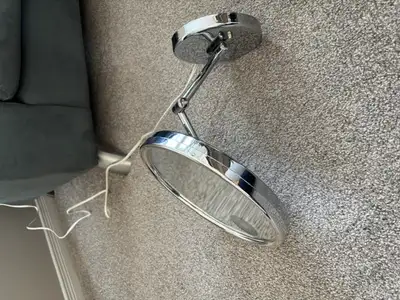 Miroir de maquillage mural avec lumière électrique, View more