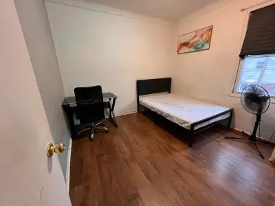 Private room available for rent ASAP near university. Rent is 550 including all utilities. Furniture...