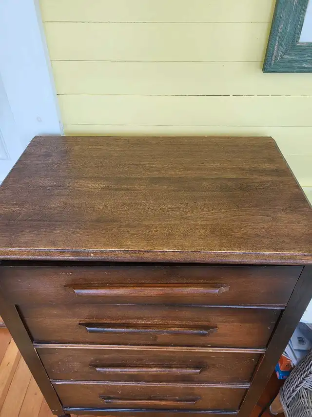 Solid Wood Dresser for sale dans Commodes et armoires dans Cambridge - Image 3