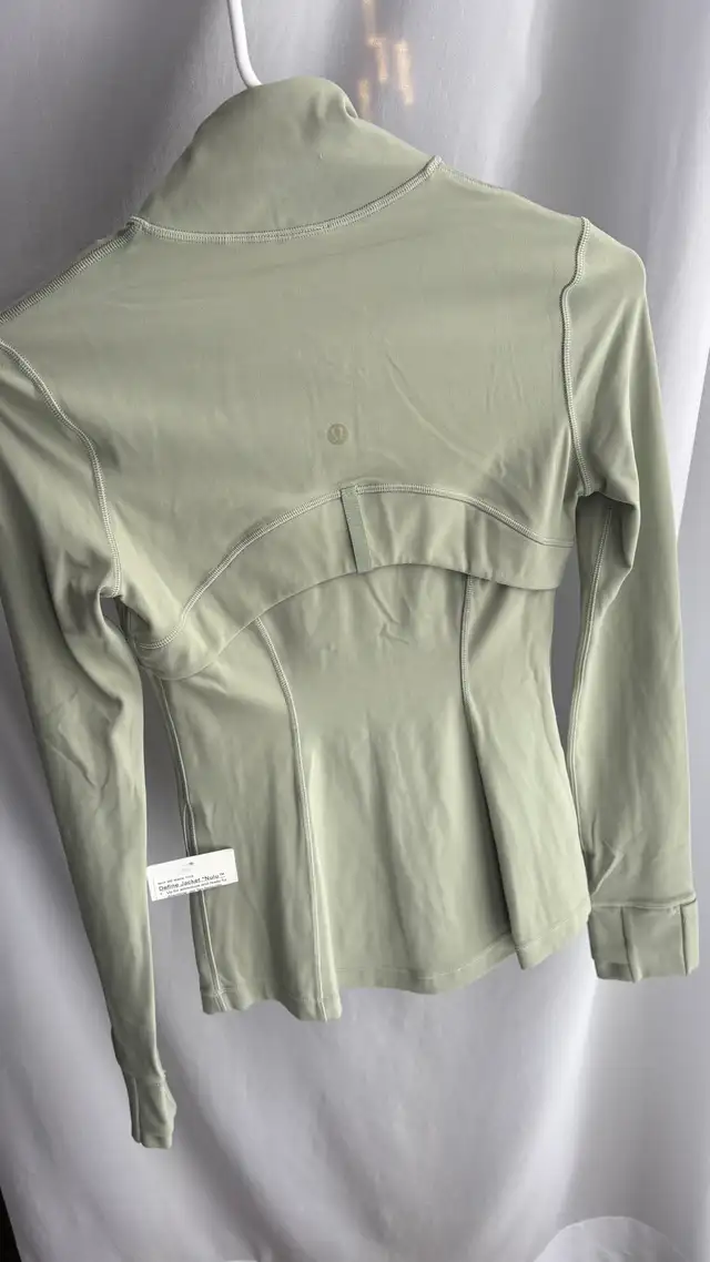 lululemon define jacket in Women's - Tops & Outerwear in Laval / North Shore - Image 3