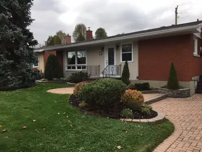 A Beautiful Basement Unit for Rent: 3 beds & 1 bathroom