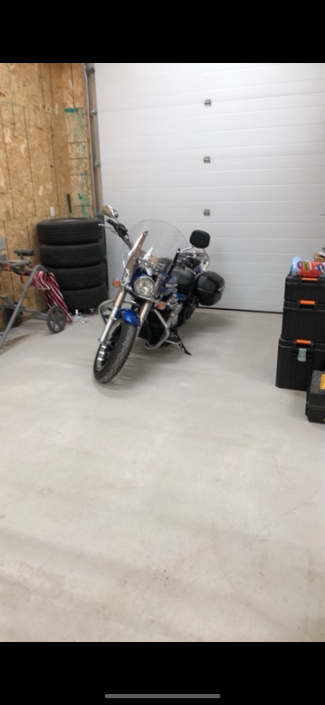 2009 Yamaha V Star 950 in Street, Cruisers & Choppers in St. John's - Image 2