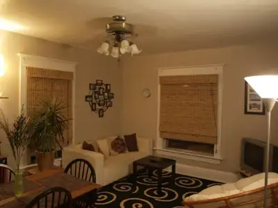 Title: Two bedroom apartment near General Hospital Sq Feet: 900 This apartment has a really good fee...