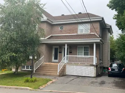 Grand 5 1/2 a louer( Ville de Richelieu)