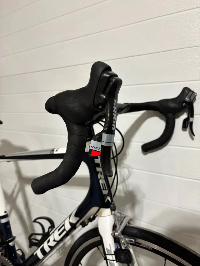 Trek madone 3.1 road bike in Road in Belleville - Image 9