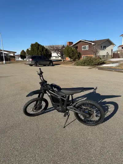 Selling my 2025 Talaria Sting MX5 Pro with only 23 km on it. (Yes 23km) The bike is basically brand...