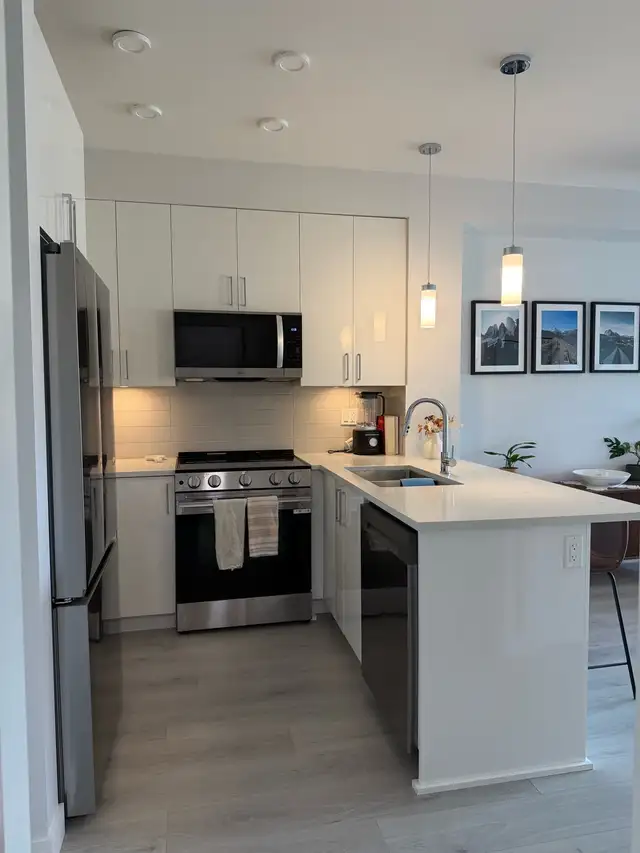 Junior 2 Bed (1 Bed 1 Den) w/EV charger parking  in Long Term Rentals in Abbotsford - Image 9