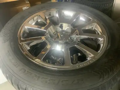 4 - 20” GMC Denali 1500 OEM 6 bolt Wheels with Nokian Hakkapelitta 8 SUV winter tires Wheels are in...