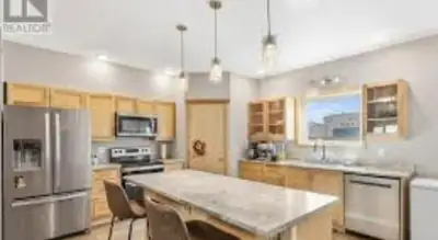 Private room for rent in a 3 bedroom townhouse. We prefer Indian (female). No partying or no smoking...