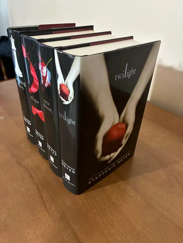 Twilight Saga Hardcover Set (1st Edition) in Fiction in St. Catharines - Image 3