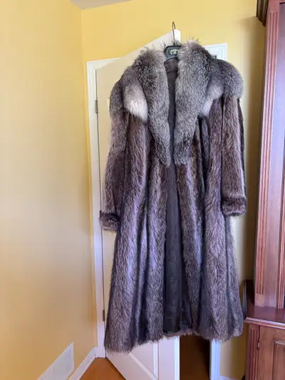 Vintage Long Fur Coat Size 7, View more