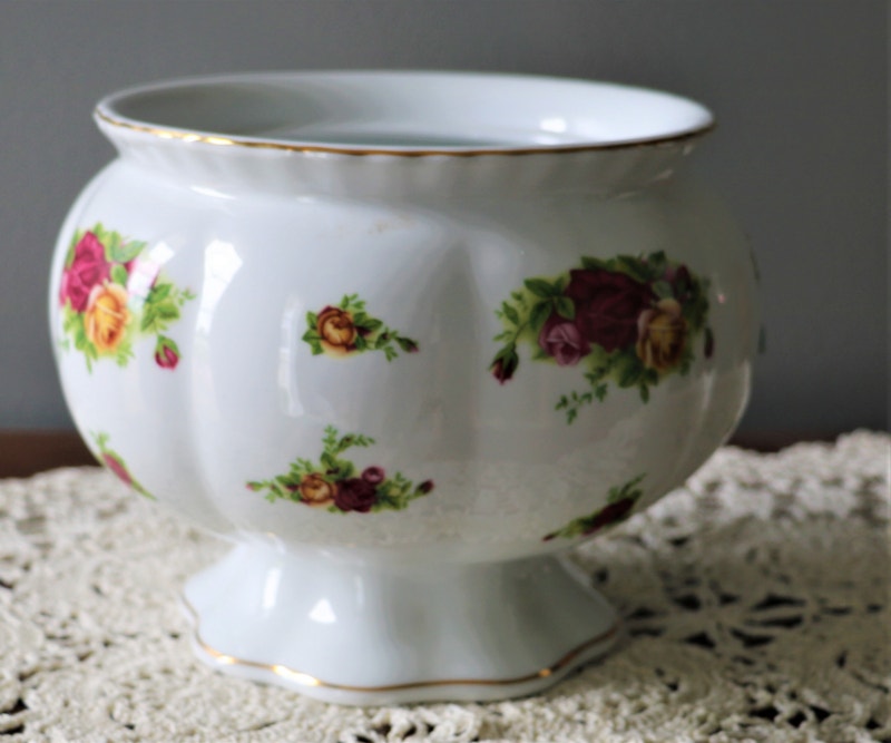 ROYAL ALBERT OLD COUNTRY ROSES LARGE FLOWER BOWL /PLANTER Arts