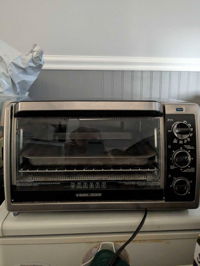 Black and Decker Toaster Oven in Toasters & Toaster Ovens in Lloydminster - Image 2