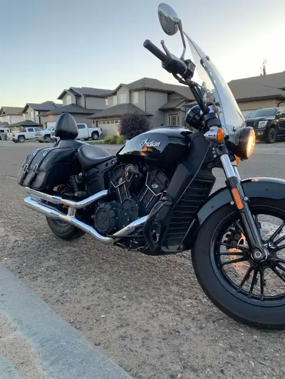 2018 Indian Scout, Sixty model, 1000cc Showroom condition! Message if interested