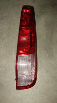 TAIL LIGHT RIGHT SIDE FOR NISSAN X-TRAIL T30 2001-2007