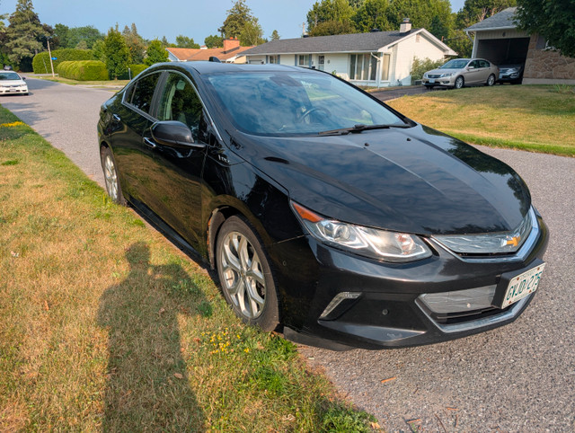 2017 Chevy Volt Premier in Cars & Trucks in Ottawa - Image 4