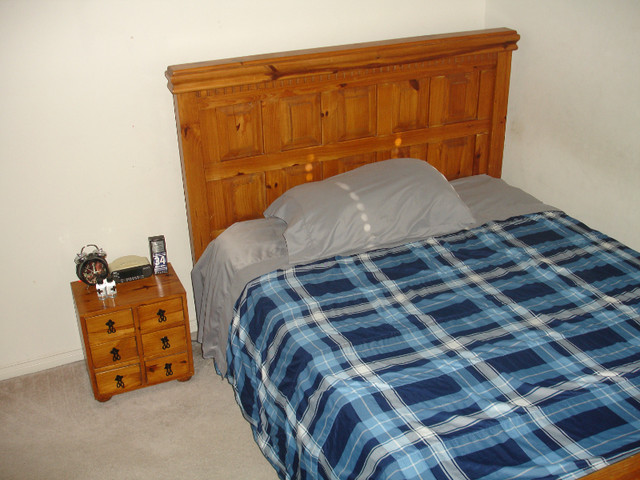 4-SALE SOLID PINE WOOD DOUBLE SIZE BED WITH END TABLE & CABNET! in Beds & Mattresses in Mississauga / Peel Region - Image 2