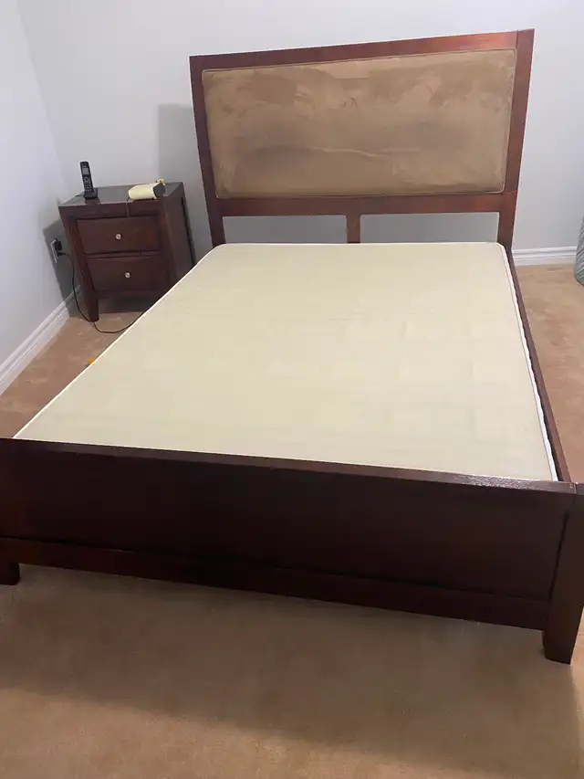 Queen Solid Wood Brawn Bed in Excellent Condition