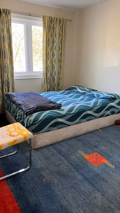 Property is available if the AD is up, text with a short intro about yourself ad when can u move. 1...