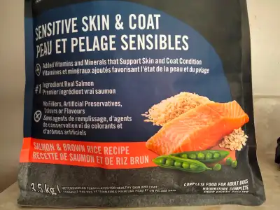Pure Balance Pro Salmon and Brown Rice Sensitive skin and coat, View more