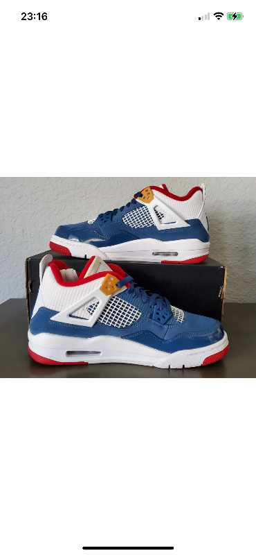 Jordan 4 messy room size 4y-5.5 women and size 6.5y -8 women, View more