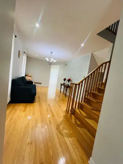 One Room available in 3 Bedroom House, 2.5 bathroom