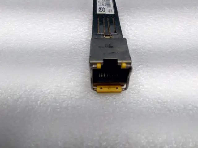 Cisco GLC-T 30-1410-03 1000BASE-T SFP RJ45 Transceiver Module in Networking in City of Toronto - Image 4