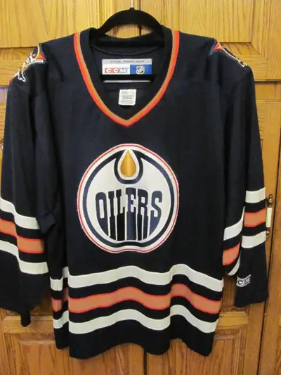 Oilers Vintage CCM Jersey #14 size Large,
