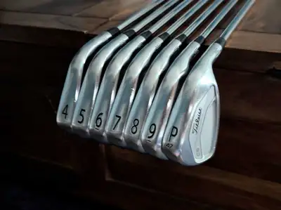 Titleist 620CB Irons, 4-PW. PX 6.5. Excellent Condition., View more