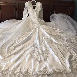 Robe de mariée in Wedding in Saint-Jean-sur-Richelieu - Image 8
