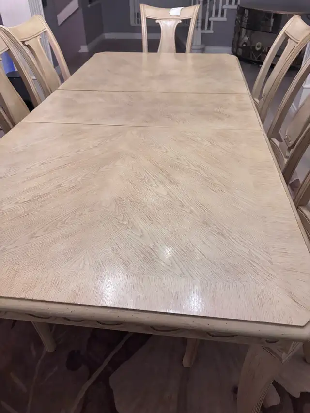 solid wood dining table and chairs for sale in Dining Tables & Sets in Delta/Surrey/Langley - Image 6