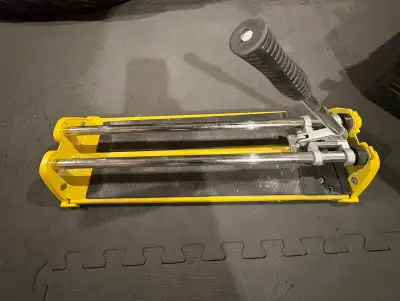 Tile cutter, only used once.