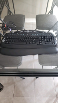 Keyboard-corded 