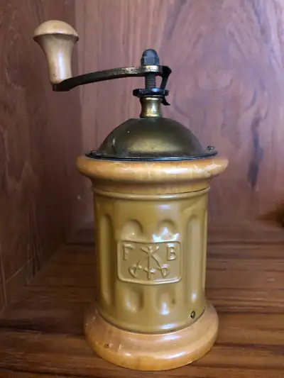 Vintage Italian TRESPADE Coffee Grinder, View more
