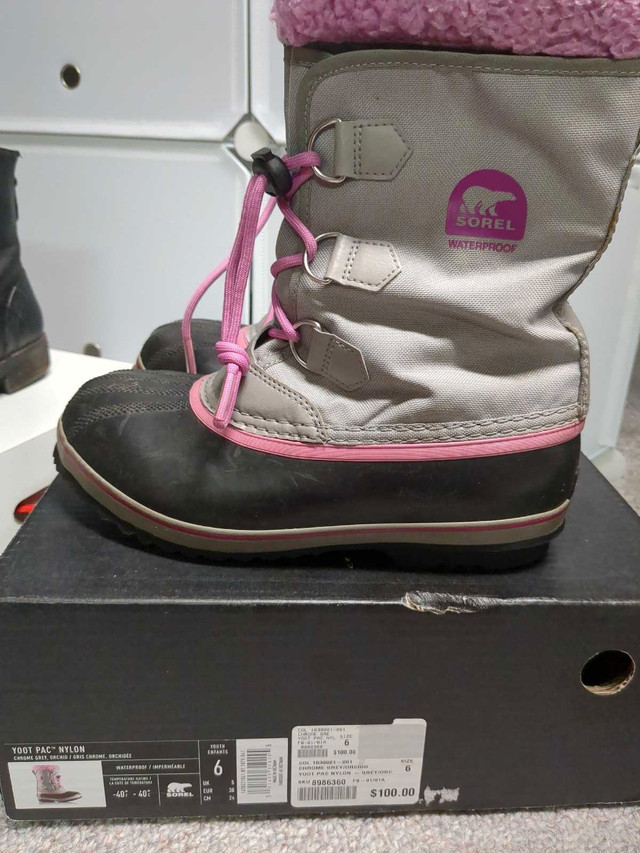 Sorel winter boots  in Kids & Youth in London