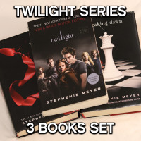 Twilight Saga 3-Book Set by Stephanie Meyer